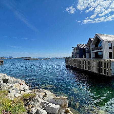 Lofoten Bryggeleiligheter Henningsvaer Exterior photo